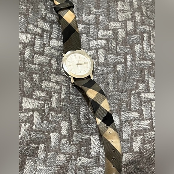 Burberry Silver and Black Women\'s Watch